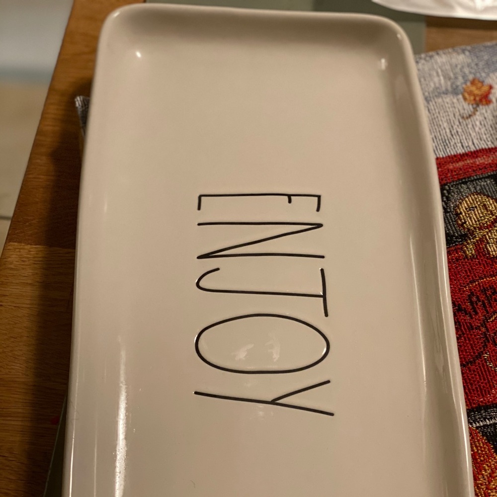 Rae Dunn tray